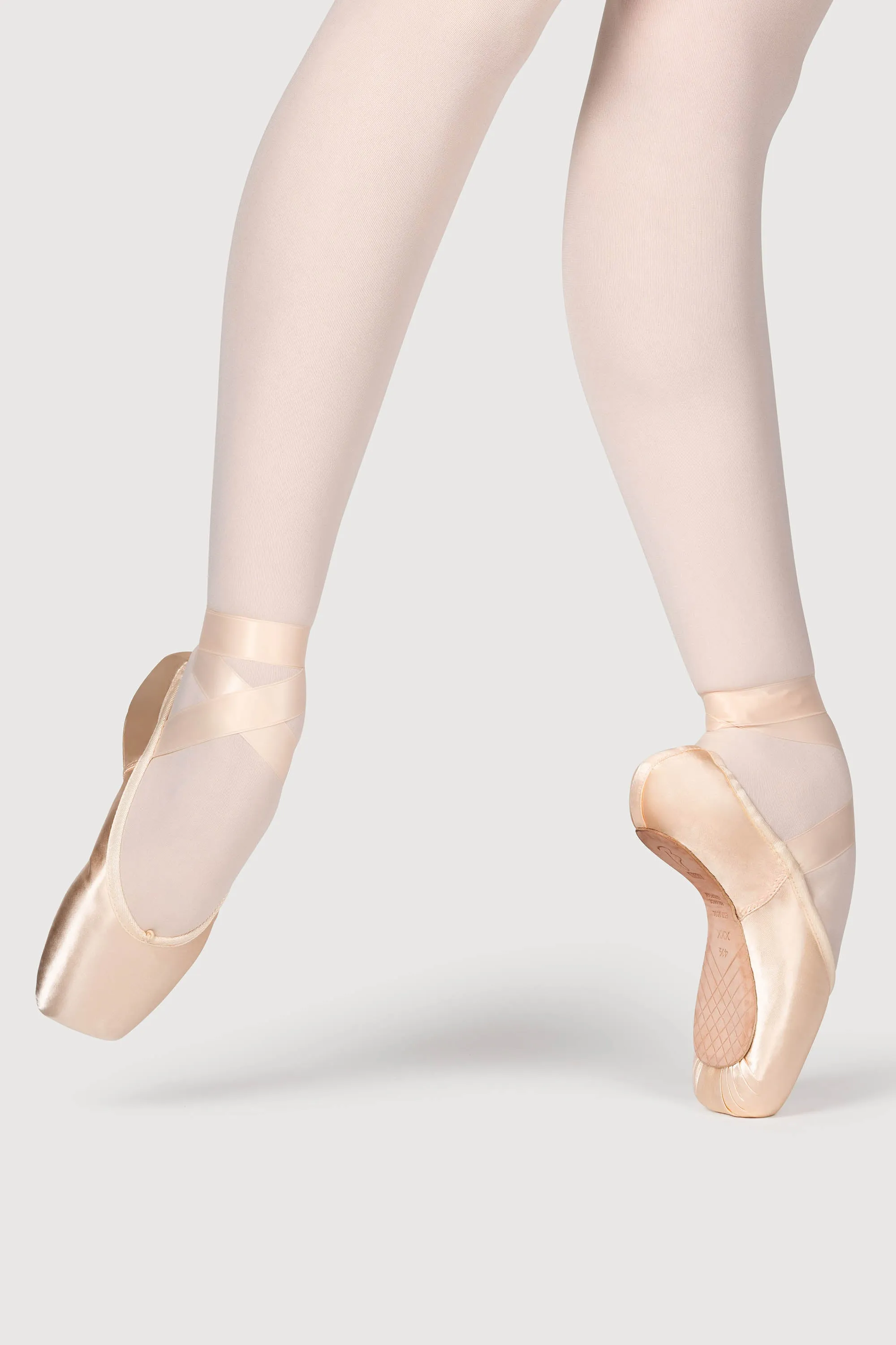 S0160 - Bloch European Balance Pointe Shoe