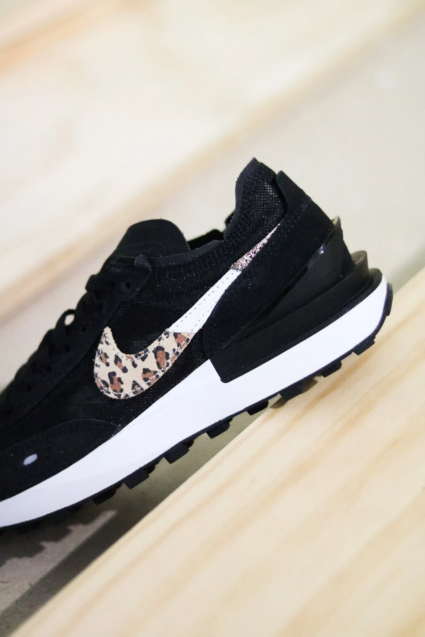 W NIKE WAFFLE ONE SE "BLACK LEOPARD"