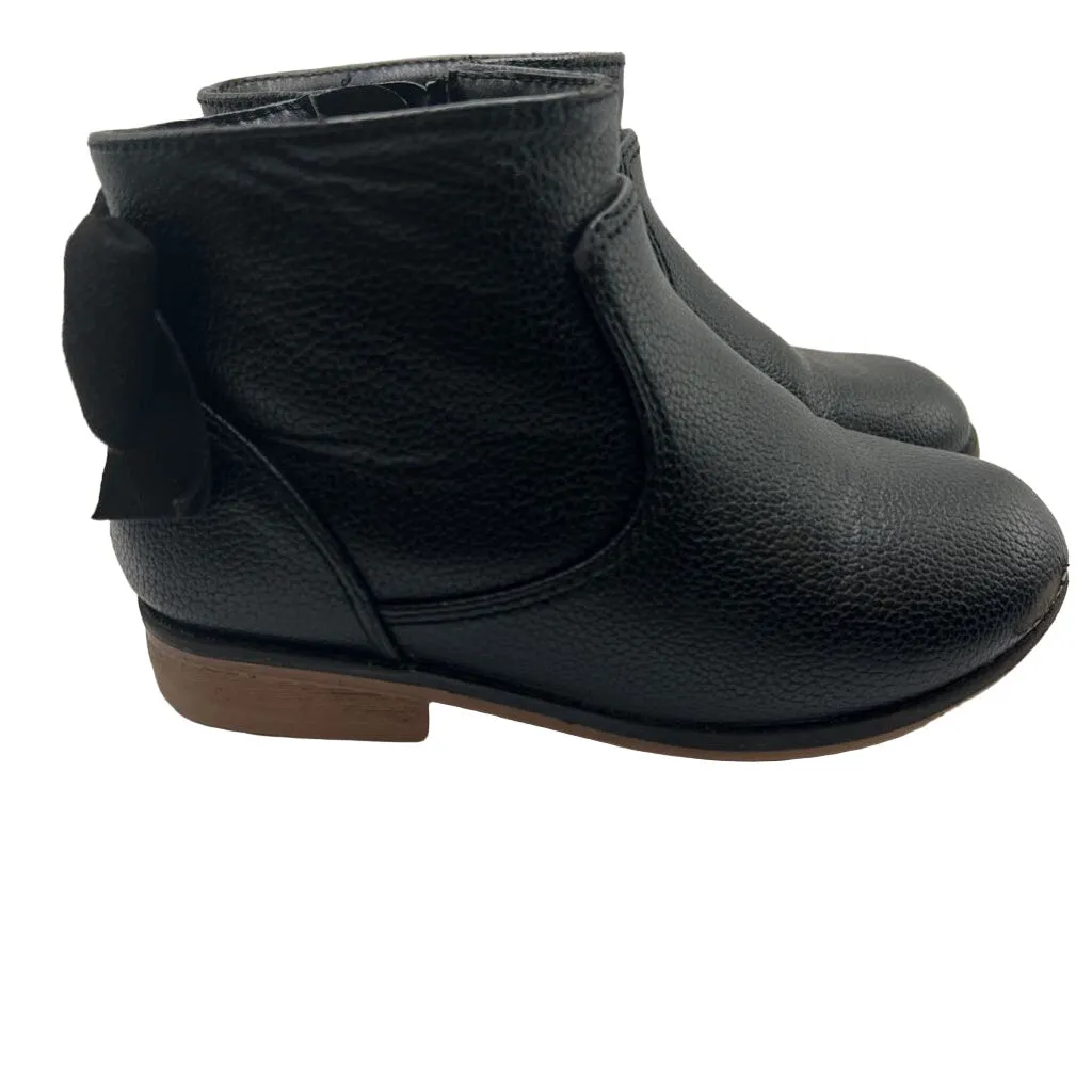 Zip Up Ankle Boots / Bow